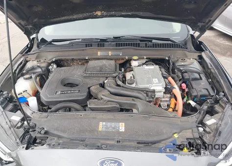 2018 Ford Fusion Hybrid Titanium из США, поврежденный, VIN 3FA6P0RU9JR241011